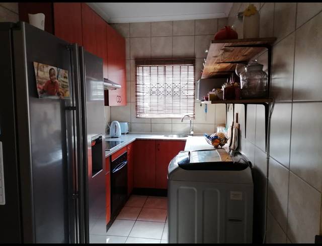 2 BEDROOM TOWNHOUSE FOR SALE IN MOHLAKENG